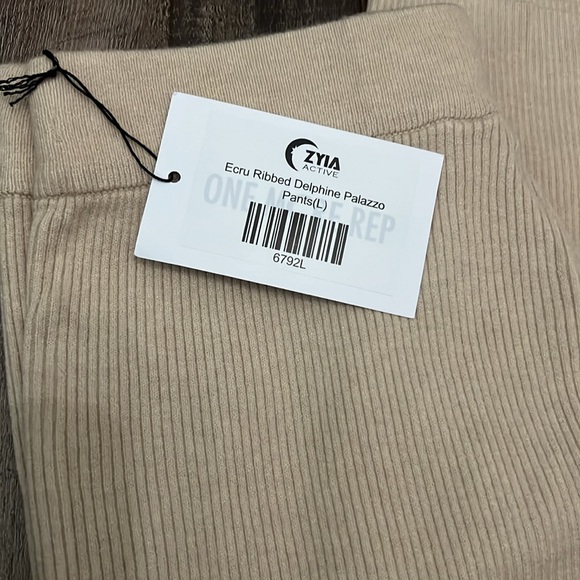 Zyia - Ecru Ribbed Delphine Palazzo Pants - L - Picture 3 of 3